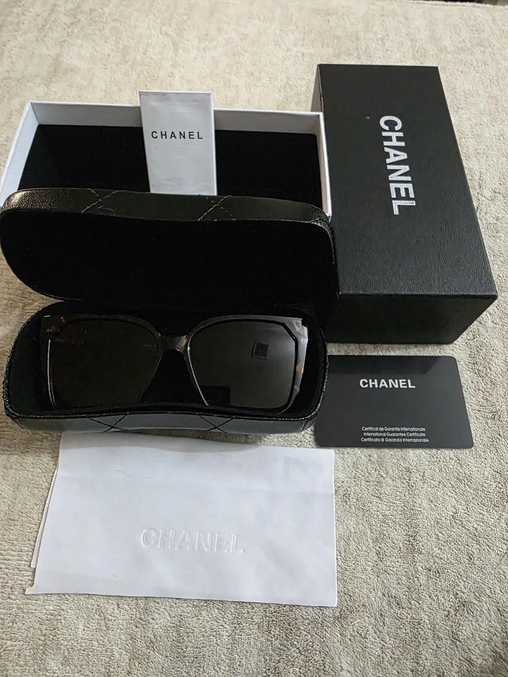 Fashion Tortoiseshell Women's Sunglasses with Brown Gradient Lenses
